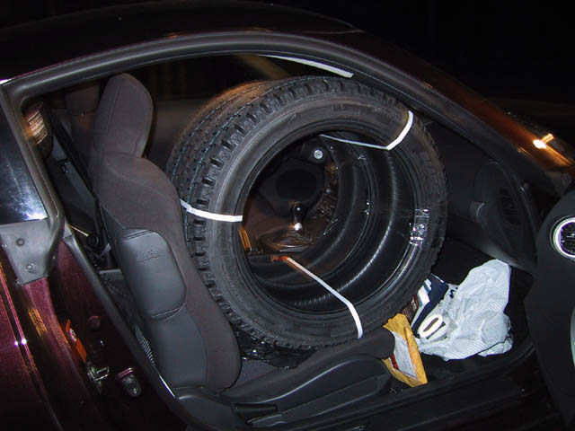 31591d1069467628-how-to-fit-four-tires-wheels-inside-a-350z-img_7472-640.jpg