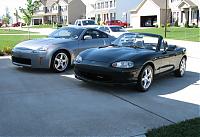 How many of you guys have front license plates?-z-and-miata-small.jpg