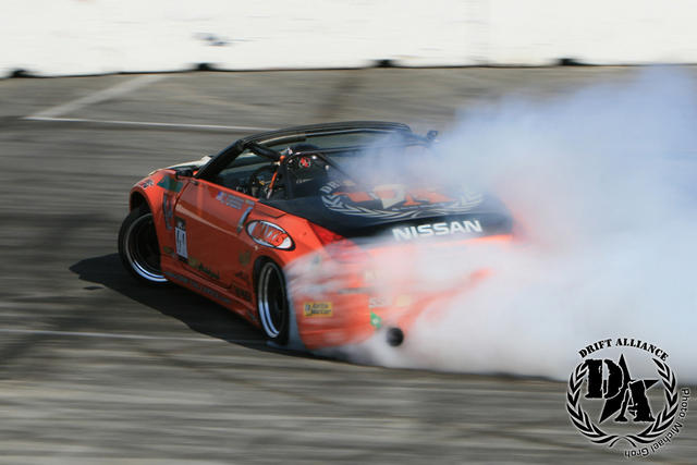 Team Orange drift crash GIF -  - Nissan 350Z and 370Z Forum  Discussion