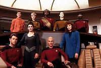 whats he track edition-tng_fullcast.jpg