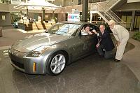 I wonder if she will keep it-350z_win-1-.jpg