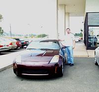 Took Deliver of my Z yesterday-Some impressions-posing-with-z.jpg