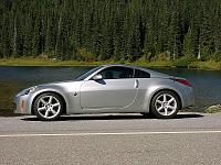 Showing off the Z at Mt. Rainier!-350z-at-lake.jpg