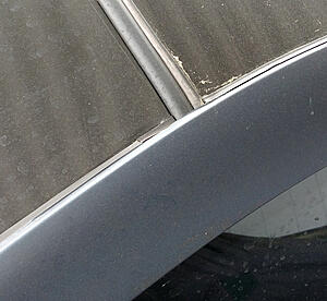 rubber on exterior pillar finisher-d9bzm0n.jpg