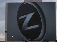 Few new pictures in Miami - including large Z billboard-hotelside2.jpg