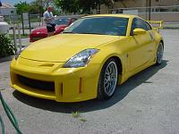 my Z with custom YELLOW paint with stillen kit-mvc-031s.jpg