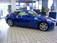 OMGits here in my garage!!! daytona blue touring/frost!!!!!!! i cant believe it!!!!-resize-of-image019.jpg