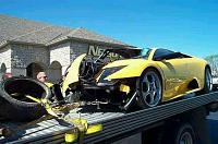who's car is this  (crashed!!!)-lambosmashed.jpg
