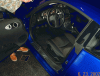 saw the new 350Z today in Danville-door-frame.gif
