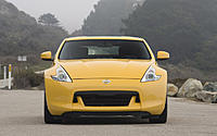 Motor Trend: First look at 370Z. Nice real world photos.-112_0811_19z-2009_nissan_370z-front_view.jpg
