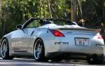 Anyone race with the roadster?-small_z_back.jpg