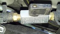 What is this vacuum valve for?-img_20140315_140839_196.jpg