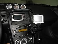 Any good portable GPS holders? Anyone have TomTom GPS permanently installed?-zgps.jpg