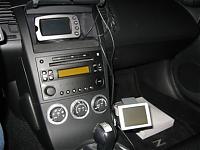 Any good portable GPS holders? Anyone have TomTom GPS permanently installed?-zgps3.jpg