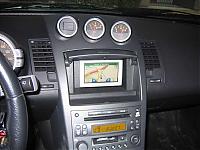 Mobile Gps In Your Cubby!!! or windsheild-garmin-nuvi660-350z.jpg