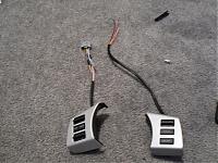 Add steering wheel audio controls on 06+ Base Models-p1030082.jpg