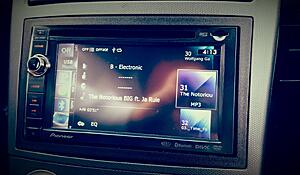 Does anyone else have this problem with their double DIN mounting kit?-jbkcce9.jpg