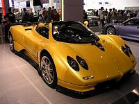 Motorshow 2004 Picture :)-zonda.jpg