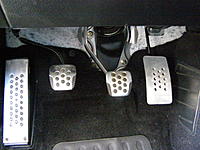 Heel to toe pedal-pb290030.jpg