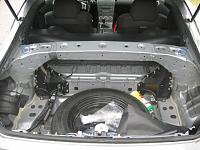 pics of how to access rear strut (top?)-makebig.jpg