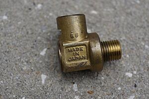 Fumoto Oil Drain Valve F-103(Nissan/Infiniti)-fdmoi.jpg