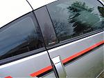 Part between door window and side hatch window-picture-007-medium-.jpg