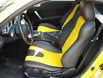 Ultra Yellow / Black-driverseat800x600.jpg