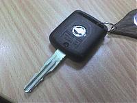 OEM remote alarm and key pictures (Rare?)-dsc00008.jpg