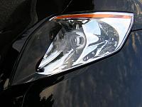 Clear bulbs, but glows amber.-picture-190.jpg
