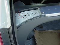 How to take apart rear strut tower plastic panels?-dsc02851.jpg