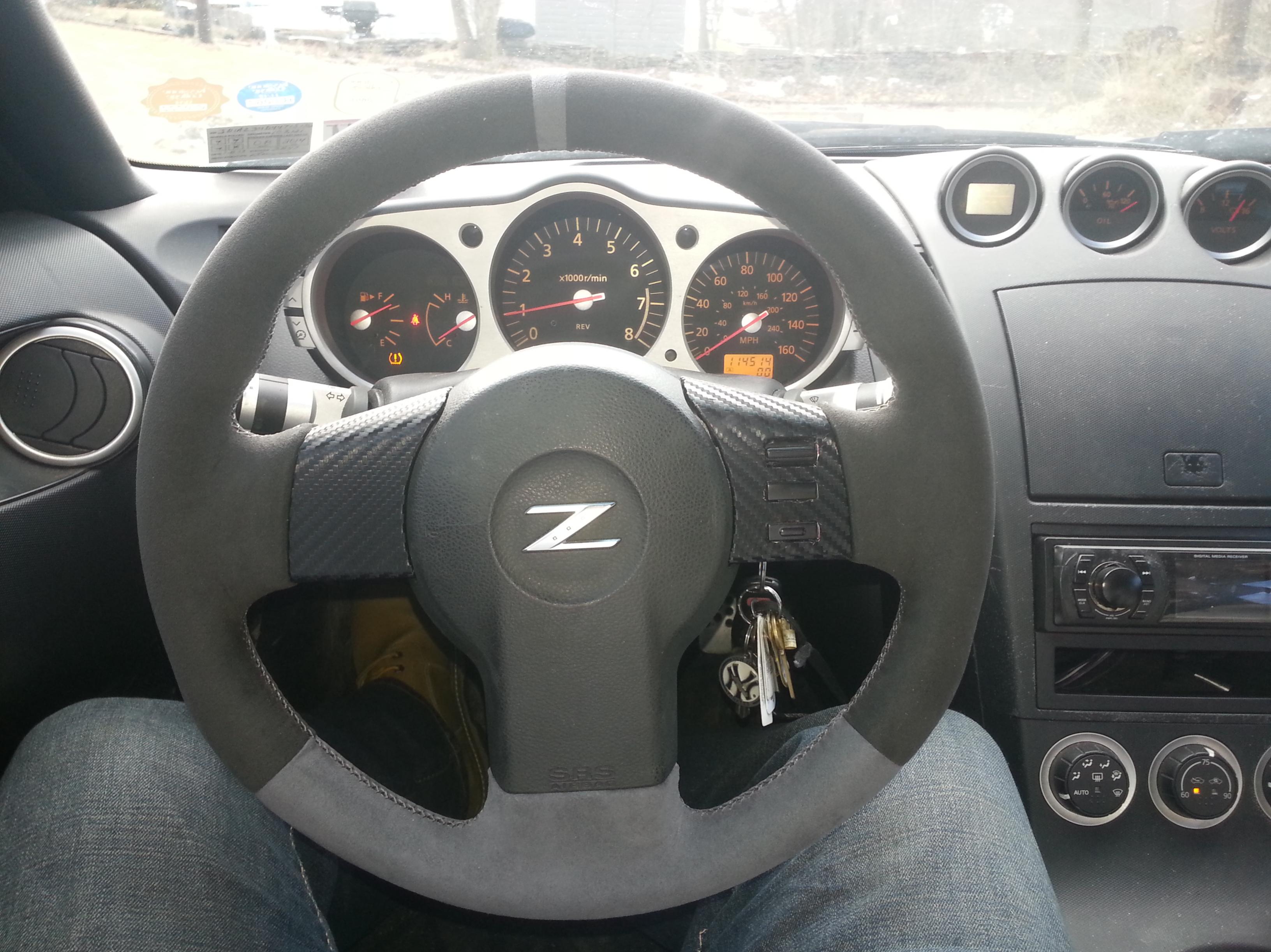 Alcantara steering wheel pictures! - MY350Z.COM - Nissan 350Z and 370Z ...
