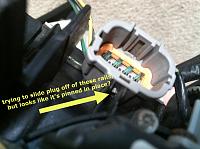 Complete me? Half way through understanding converting 6-pin to 8-pin HID plug-8pin-plug-stuck-on-rails.jpg