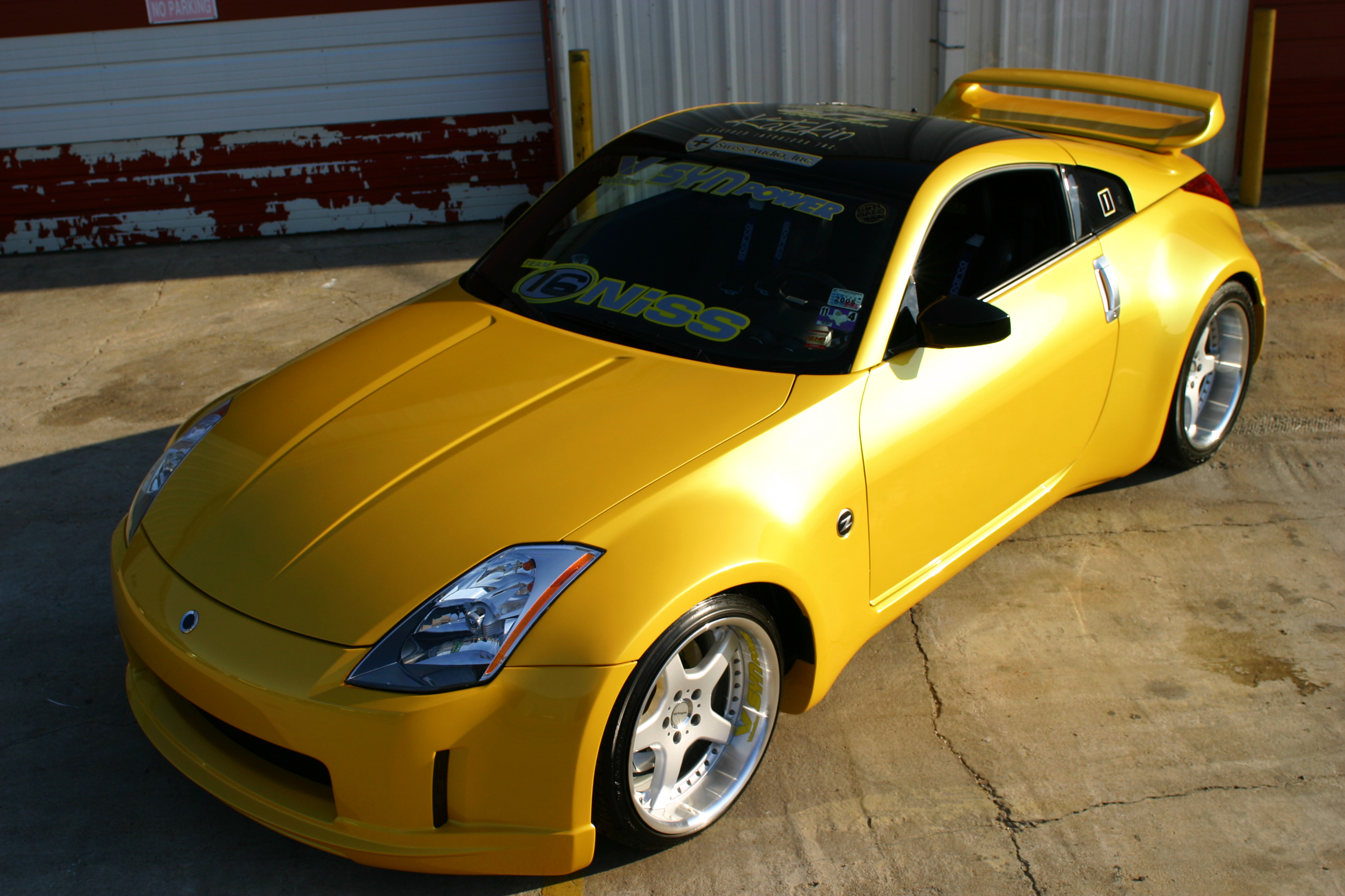 350z deals rear overfenders