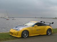 Finally got some nice pics of the car-waterfront-side.jpg