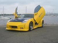 Finally got some nice pics of the car-sailboat-front.jpg