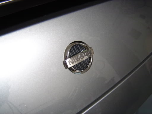 Rear Emblem removal - MY350Z.COM - Nissan 350Z and 370Z Forum