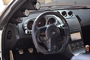 Brand New Carbon Fiber Flat Bottom Steering Wheel for 350's and few others-48nesoq.jpg