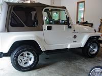 Some new pics of the Brick....-debs-jeep6.jpg