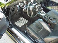 Pix of Momo Floor Mat Plates Installed!-momo-floor-mat-plates-2-small-.jpg