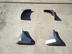 Mud flaps front and rear. (KYO)-khcbnl.jpg