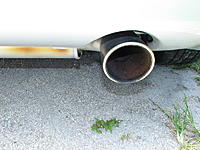 Yikes! Muffler discoloration can't be good.-img_3283.jpg