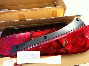OEM 03-05 taillights-etfrxtll.jpg