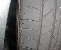 Tire FEATHERING: FYI-p1010023.jpg