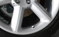 Track wheels scratched by dealer (pics)-wheeldamage.jpg