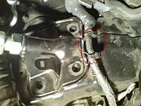 Removing HR strut bar-right.jpg