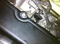 broken bolt stud for the valve cover.-img_2139.jpg