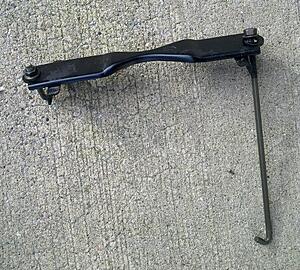 Car Battery Anchor Problem-paf2uyy.jpg