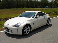 new pics of my 350z-dsc02237.jpg