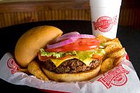9/10/11 fuddruckers meet!!!-fuddruckers_one_pound_burger.jpg