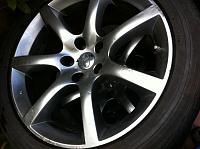 4 Infiniti 7 spoke wheels with sensors 0-rim01.jpg